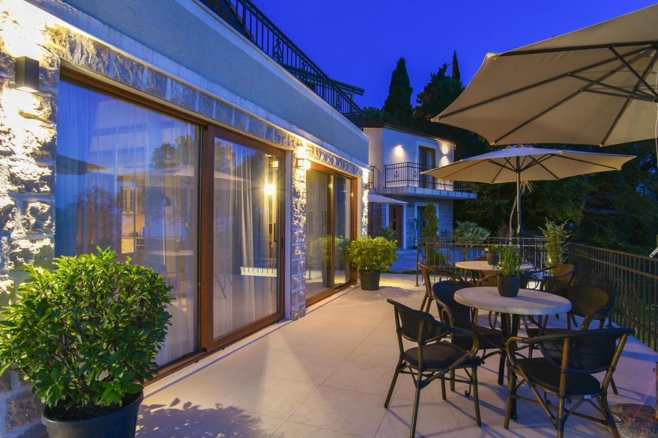 Sunset & Sunrise Villas In Stanisici-Two Villas With Common Pool Будва Экстерьер фото