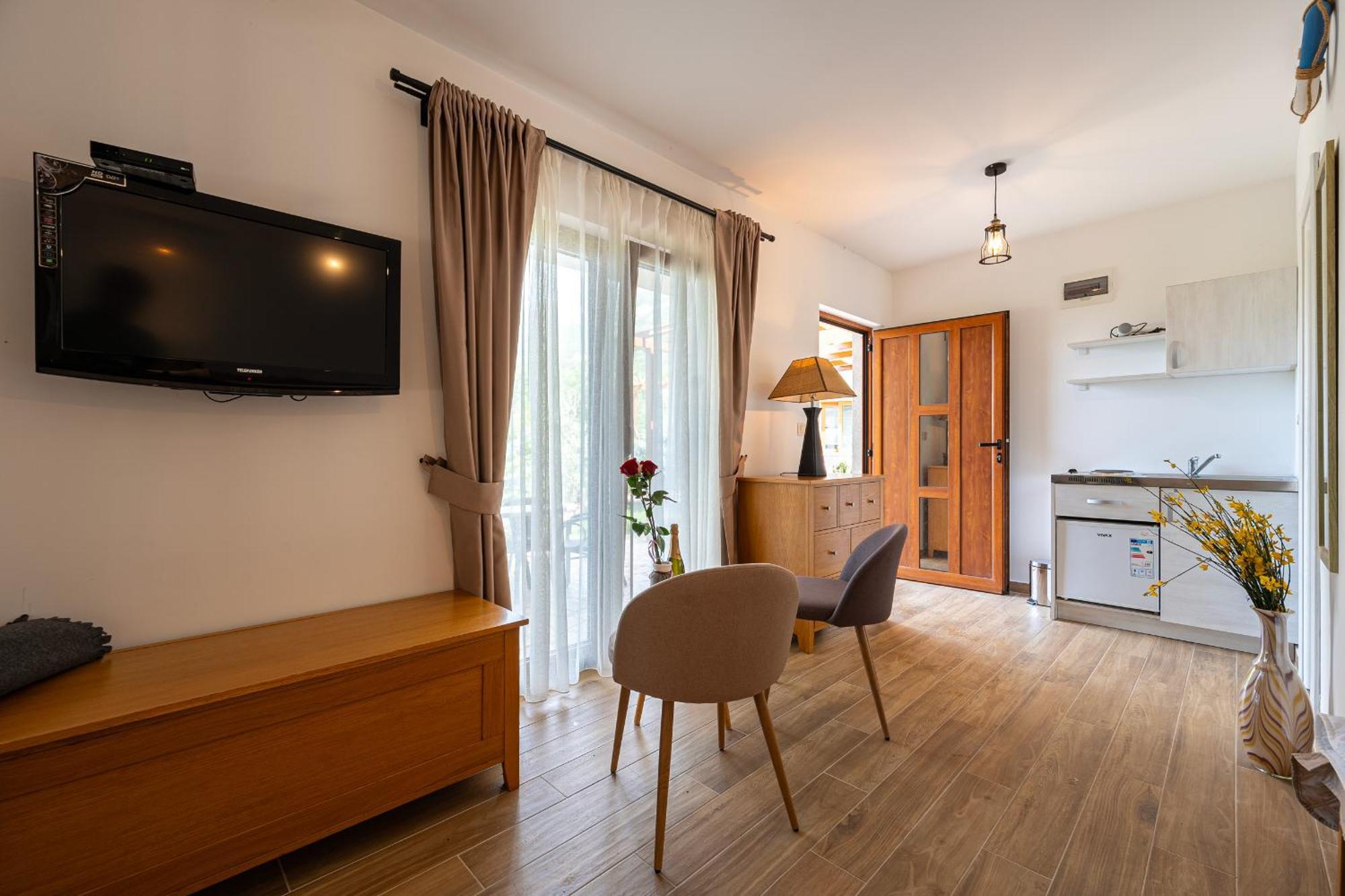 Sunset & Sunrise Villas In Stanisici-Two Villas With Common Pool Будва Экстерьер фото