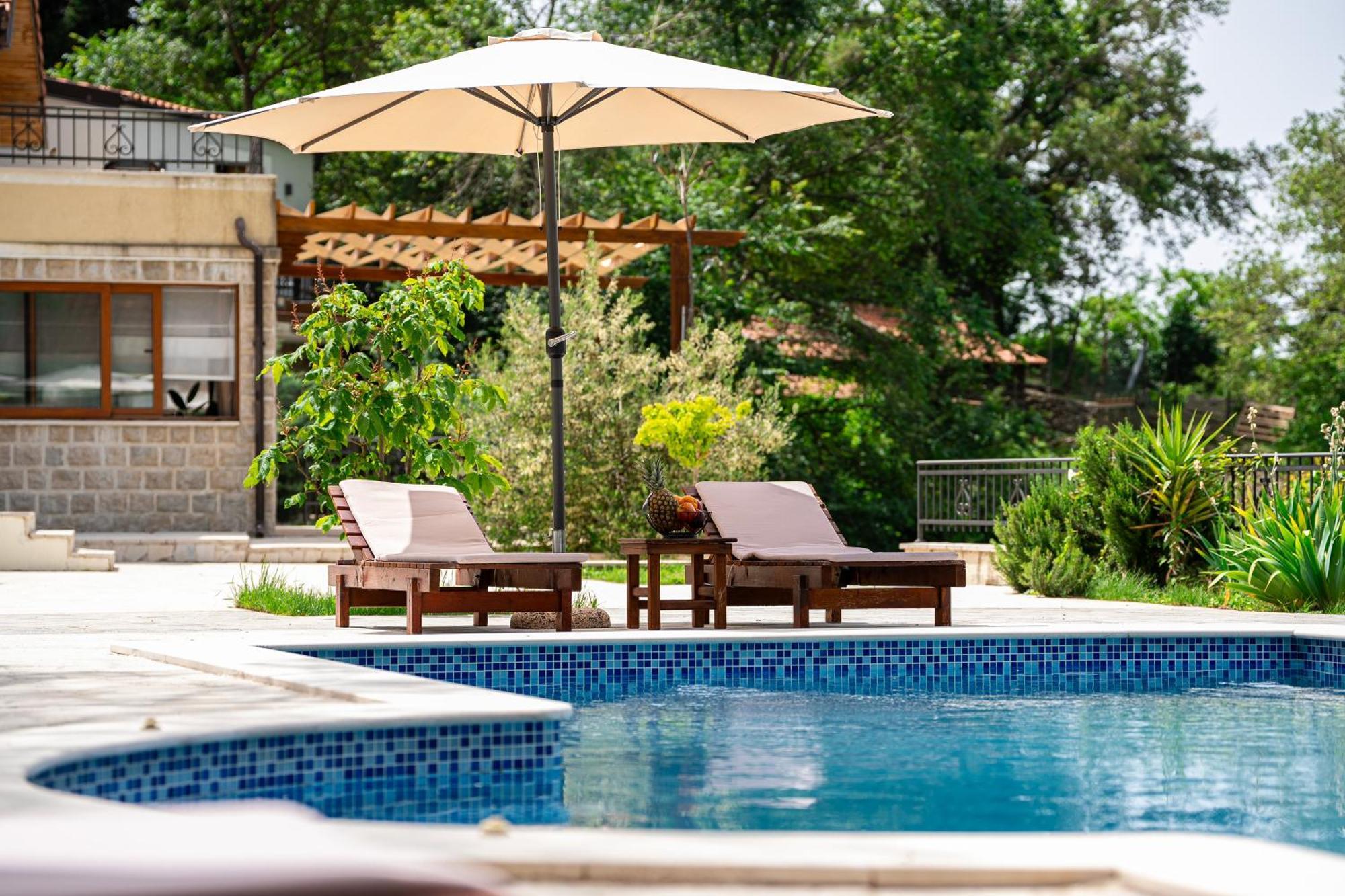 Sunset & Sunrise Villas In Stanisici-Two Villas With Common Pool Будва Экстерьер фото
