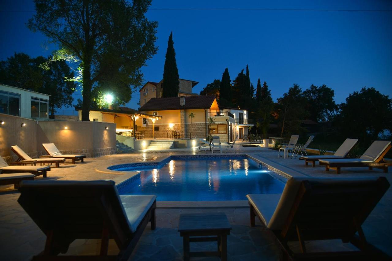 Sunset & Sunrise Villas In Stanisici-Two Villas With Common Pool Будва Экстерьер фото