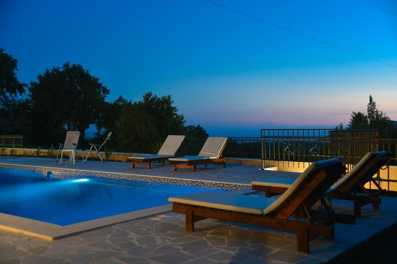 Sunset & Sunrise Villas In Stanisici-Two Villas With Common Pool Будва Экстерьер фото